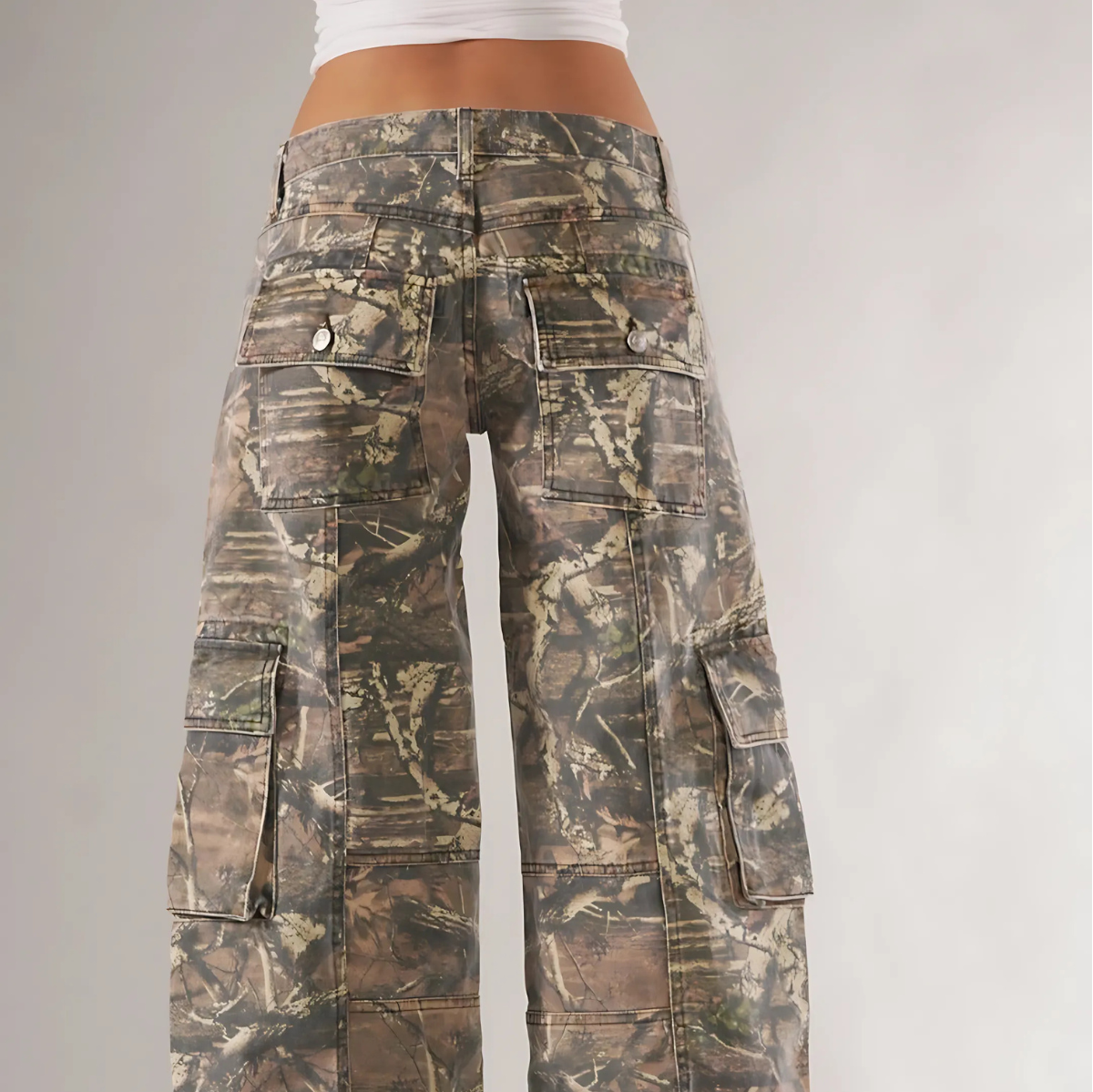 Astrid™ | Camouflage Cargo Byxor