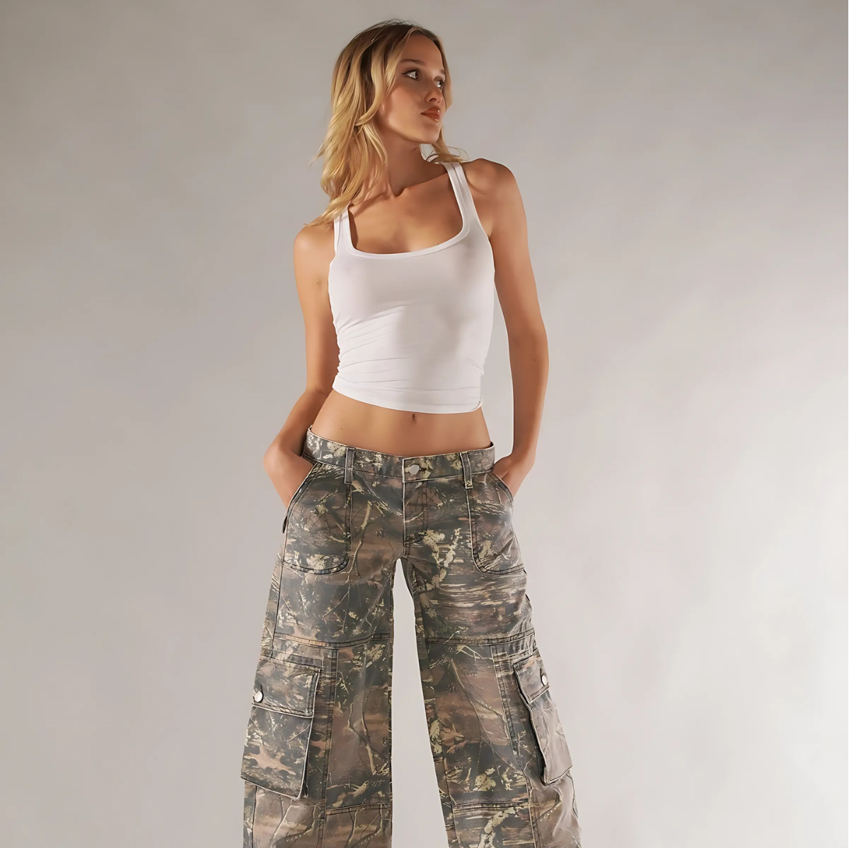 Astrid™ | Camouflage Cargo Byxor
