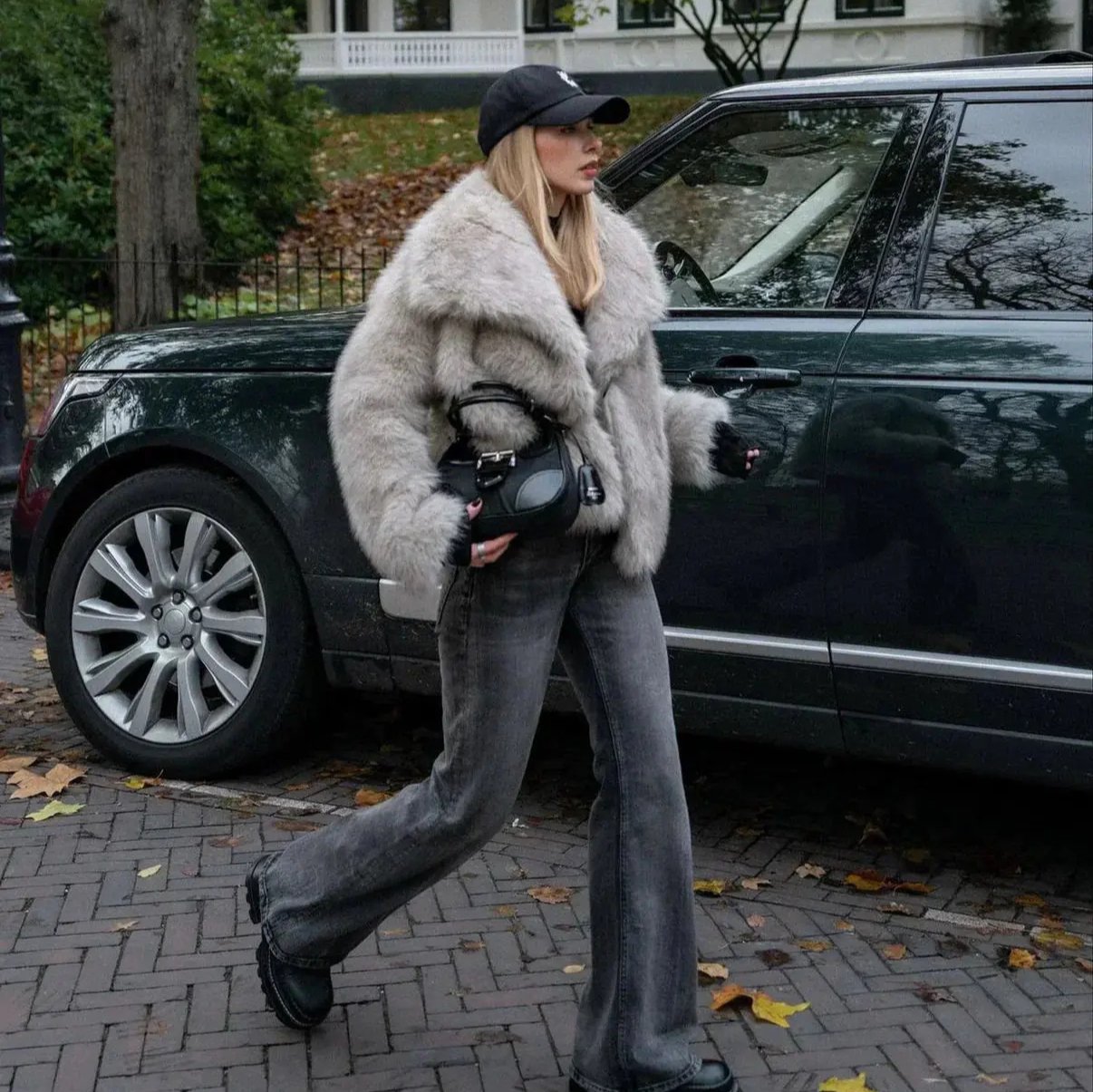 Sofie™ | Elegant Faux Fur Kåpe - Mavora.Oslo